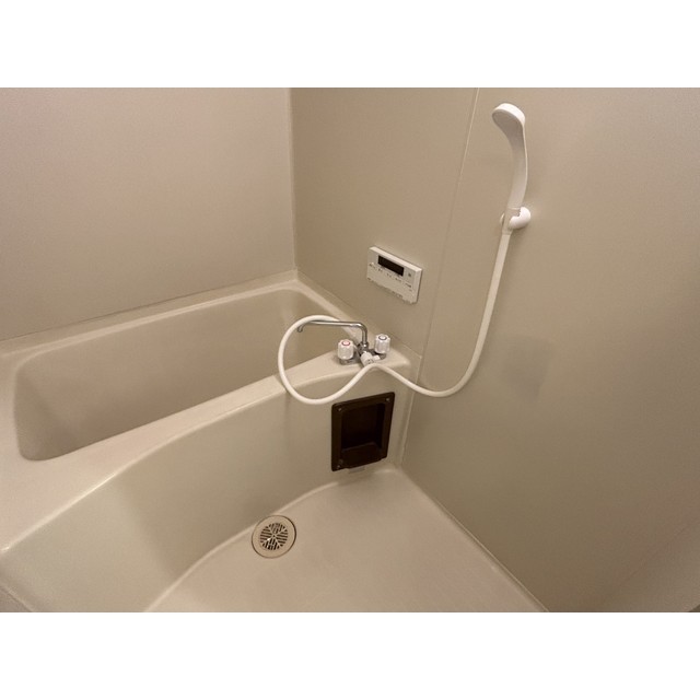 バス・シャワールーム　日々の疲れを癒すお風呂付です