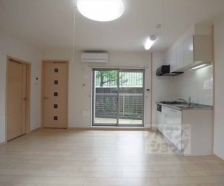 居室・リビング　リビング