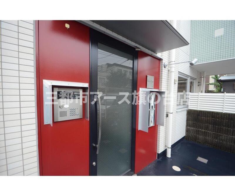 エントランス　グレースコート