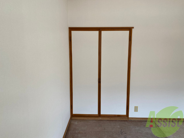 収納　収納は各部屋、高さ十分の押し入れ収納です。