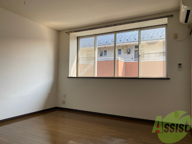 居室・リビング　１２帖もある広めのリビングとなっております。