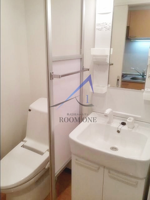 洗面設備　洗面台です。