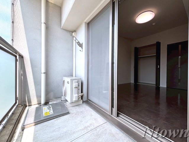 バルコニー　バルコニーがあります