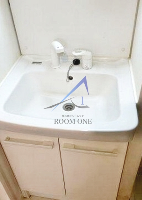 洗面設備　独立洗面台です。