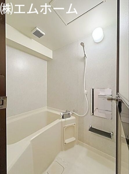 バス・シャワールーム　バスルーム