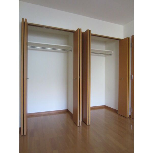 収納　室内写真は別部屋の写真です。