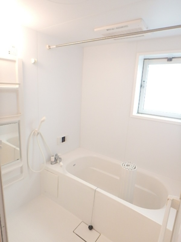 バス・シャワールーム　図面と現状に相違がある場合には現状を優先