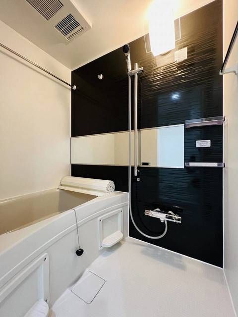 バス・シャワールーム　日々の疲れを癒すお風呂付です