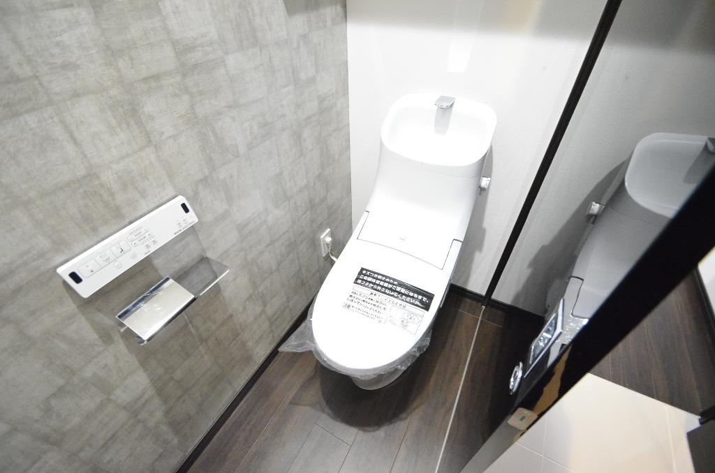 トイレ　シャワー付トイレ