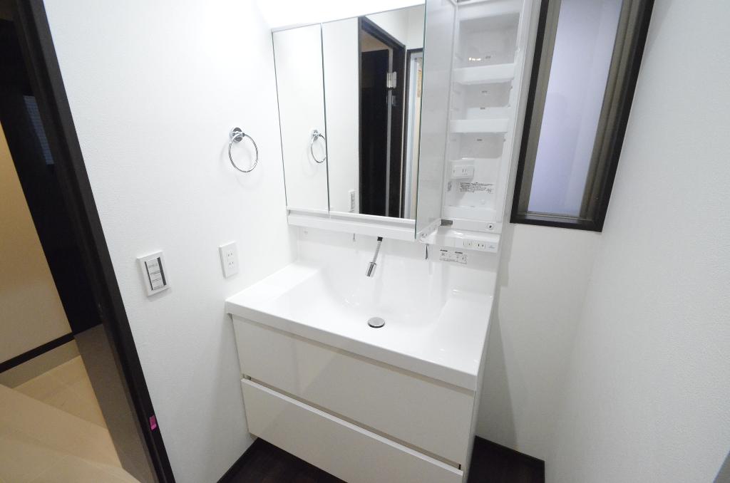 洗面設備　洗髪洗面化粧台