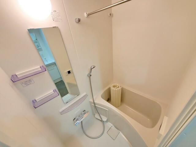 バス・シャワールーム　※別部屋参考写真