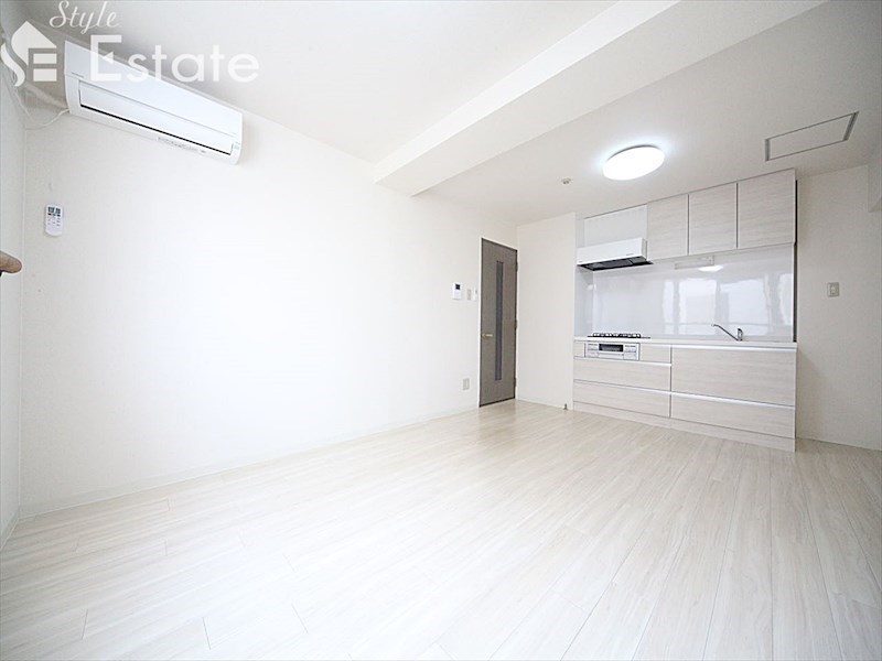 居室・リビング　内装