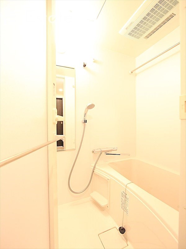 バス・シャワールーム　バスルーム