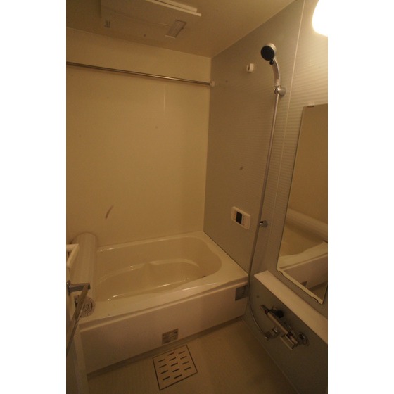 バス・シャワールーム　浴室
