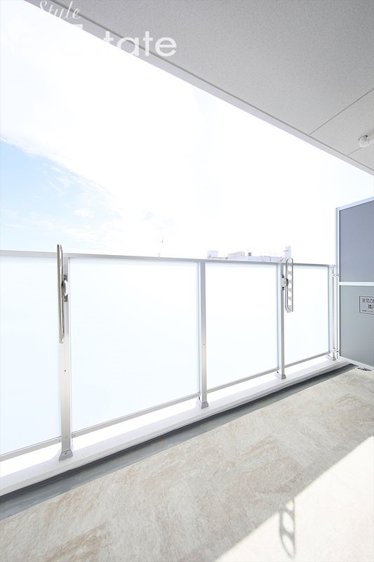 バルコニー　★見学予約受付中★