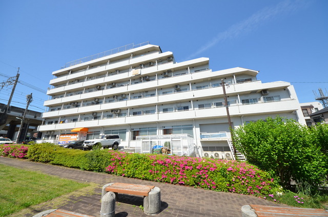 建物外観　★緑の多い、住みよいエリアに建つマンション★