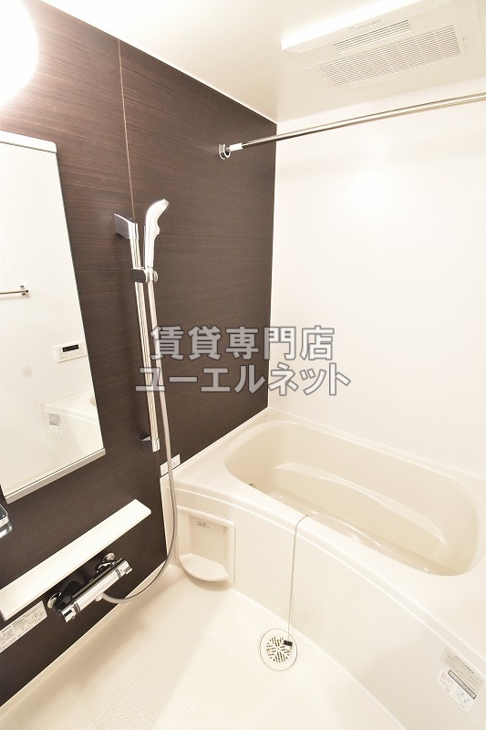 バス・シャワールーム　浴室