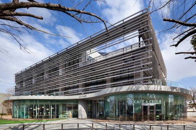 図書館　板橋区立中央図書館（図書館）まで1075m
