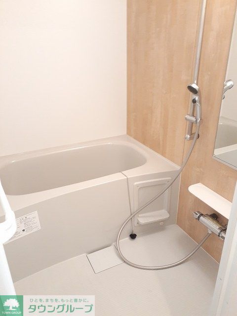 バス・シャワールーム　※コンテIIIシリーズ　近似タイプ間取り設備施工例　現況優先