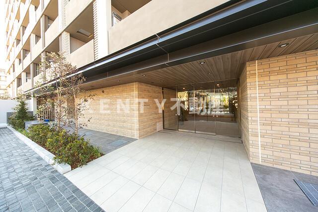 エントランス　建物の内部です