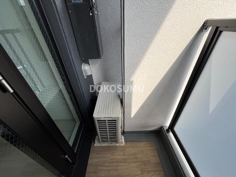 バルコニー　心地よい風と光を感じる、暮らしの楽しみが広がる場所。