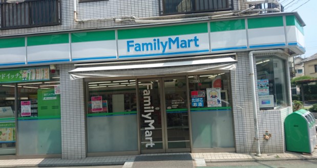 コンビニ　ファミリーマート品川豊町四丁目店（コンビニ）まで374m