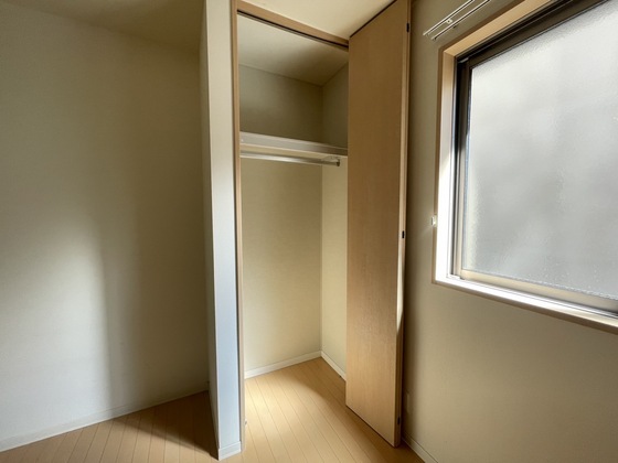 収納　※別部屋の写真です