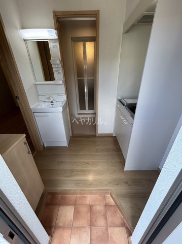 玄関　同建物別部屋参考