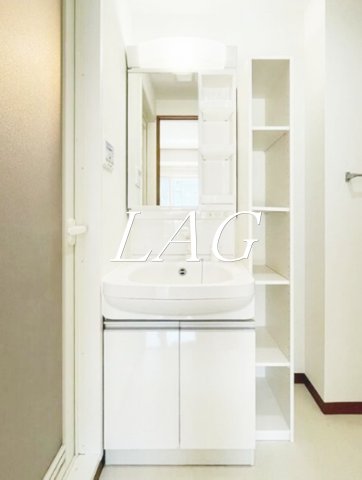 洗面設備　独立洗面台です。