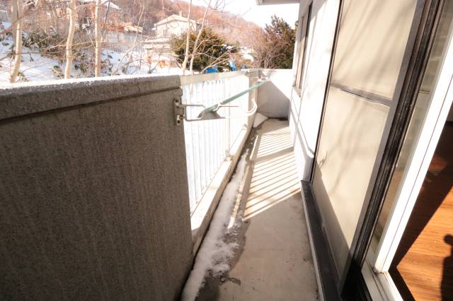 バルコニー　天気のよい日は外干し可能♪