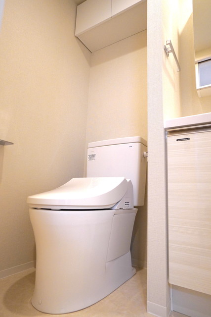 トイレ　※写真は同タイプ住戸です。