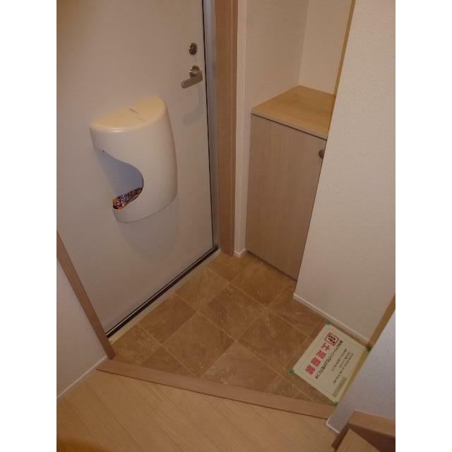 玄関　現況優先/玄関にシューズボックス