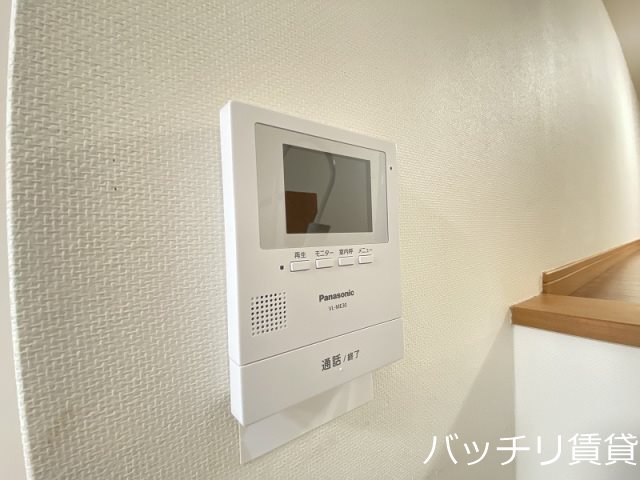 セキュリティ　類似写真使用のため、現状優先。