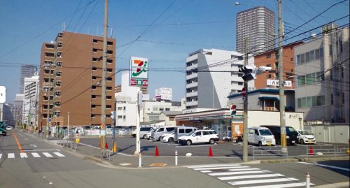 コンビニ　セブンイレブン 大阪川口２丁目店（コンビニ）まで405m