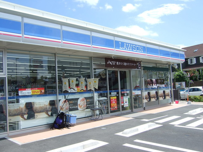 コンビニ　ローソン（コンビニ）まで350m