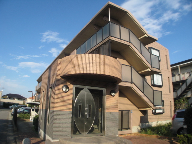 建物外観　鉄筋コンクリート