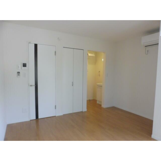 居室・リビング　※別部屋写真
