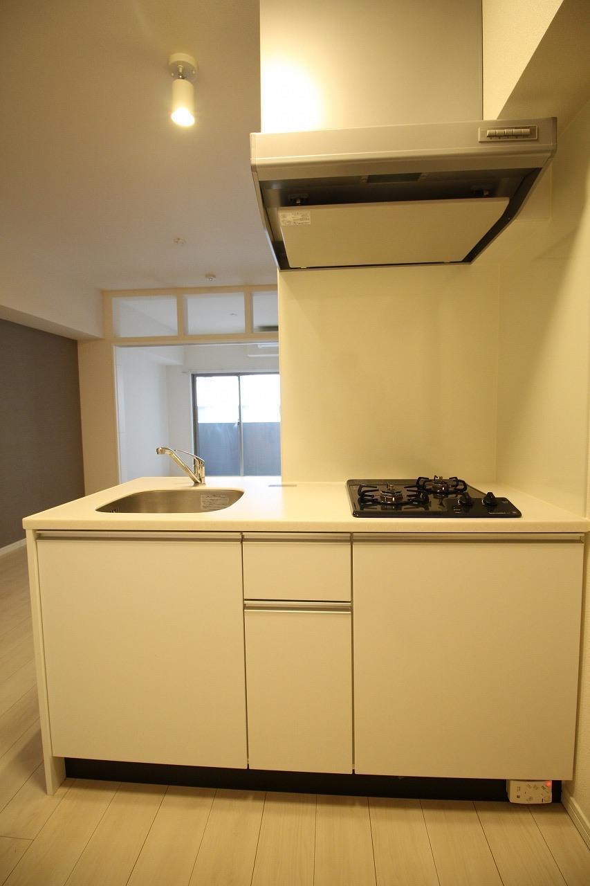 キッチン　※写真別部屋参照(反転)