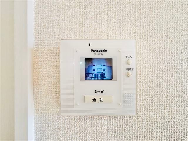 セキュリティ　同一建物内２０３号室内装写真転載