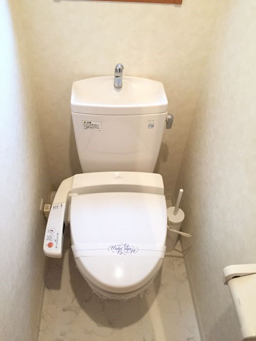 トイレ　※同物件別部屋参考画像