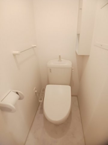 トイレ　落ち着いたトイレです