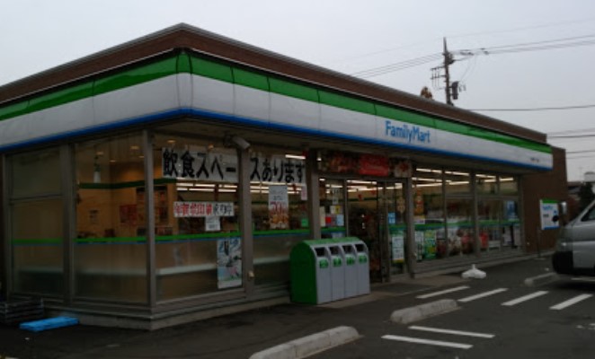コンビニ　ファミリーマート 宿河原二丁目店（コンビニ）まで476m