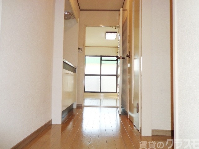 玄関　玄関からの眺めです♪