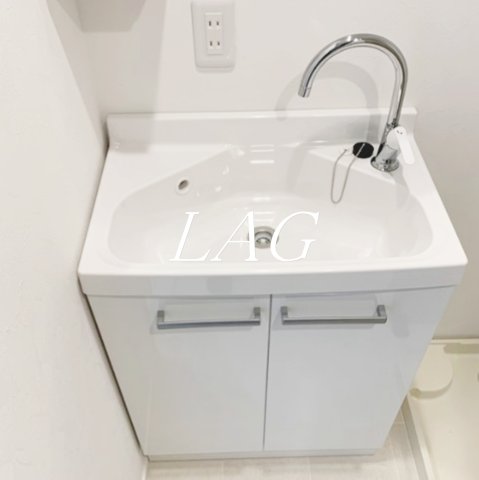 洗面設備　独立洗面台です。