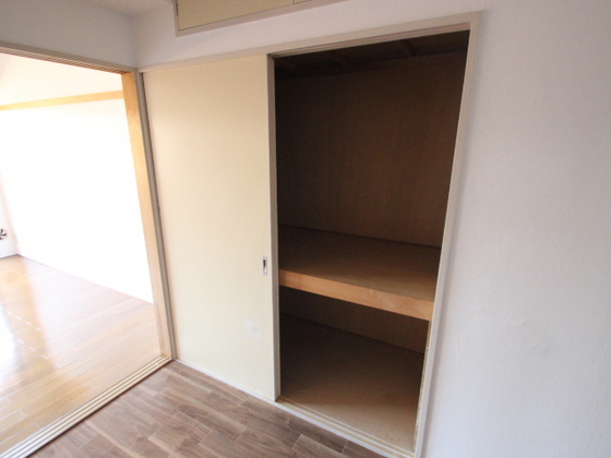 収納　※別部屋の写真です