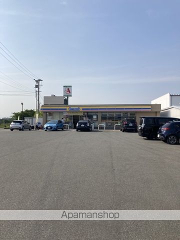 コンビニ　ミニストップ大野城御笠川２丁目店（コンビニ）まで525m
