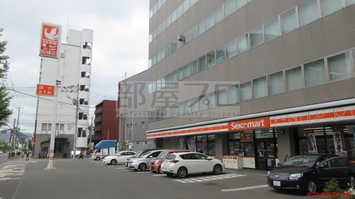 コンビニ　セイコーマート南9条店（コンビニ）まで179m