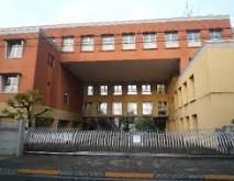 小学校　世田谷区立中町小学校（小学校）まで287m