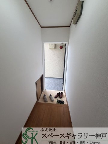 玄関　※お部屋により仕様が異なる場合があります※