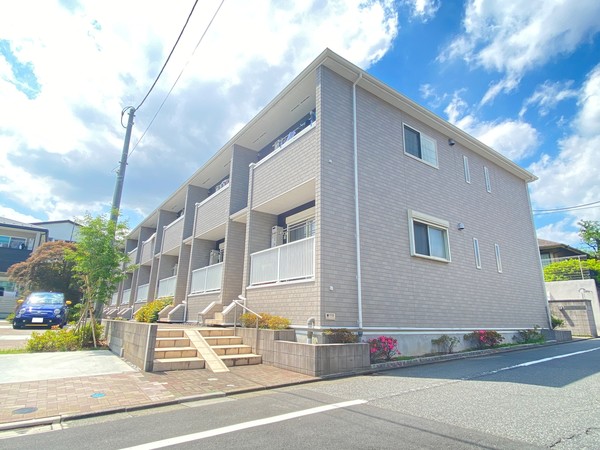 建物外観　免震アパート！